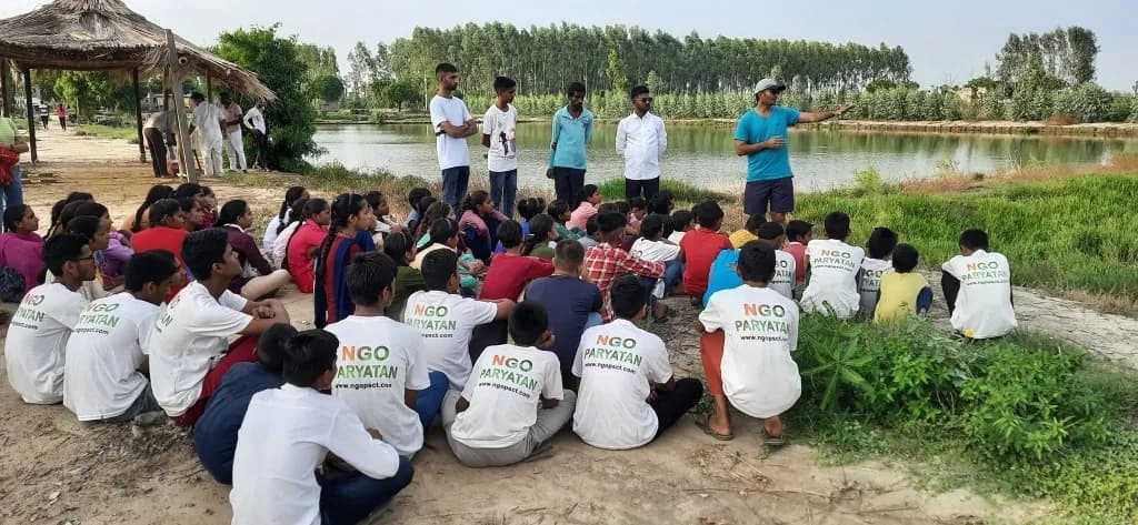 Paryatan Foundation students in an outdoor lesson